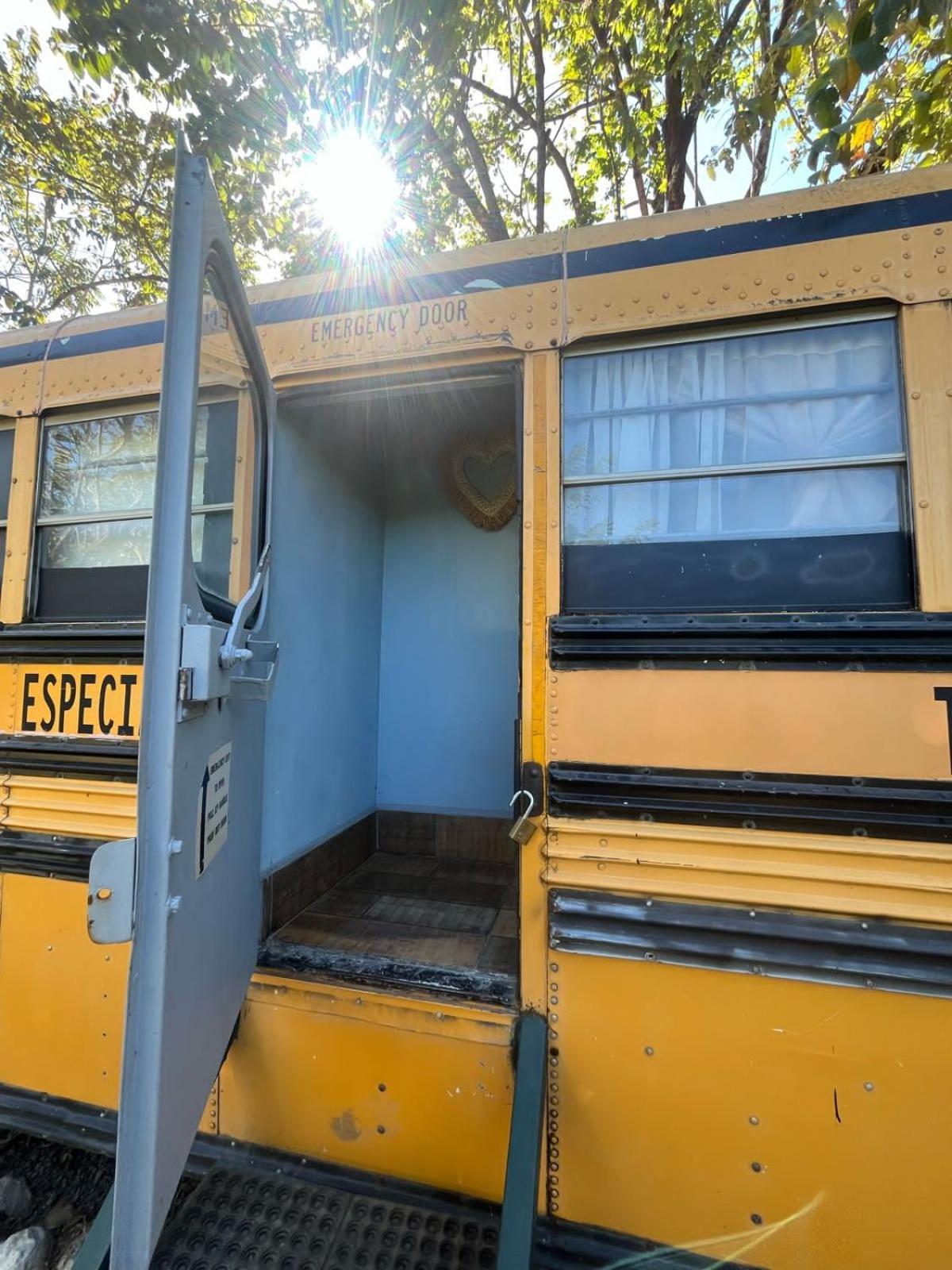 Nanku Nimbu Casa-Bus Equipada Cerca De Playas Apartamento Sámara Exterior foto